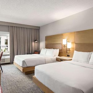Queen Room Two Queen Beds Hearing Access
